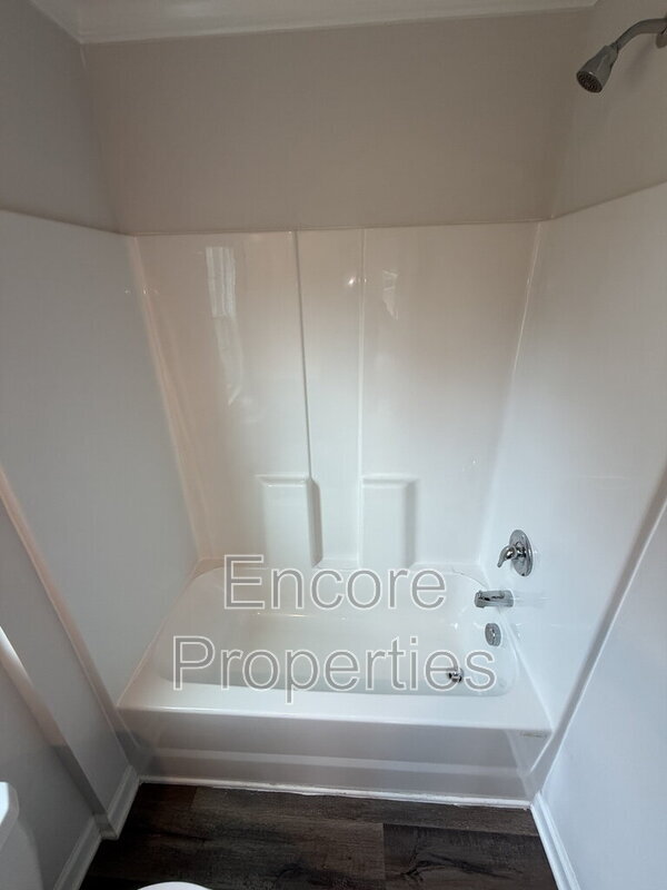 Building Photo - 208 Abercorn Way