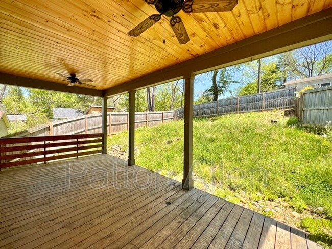 Building Photo - 308 London Rd