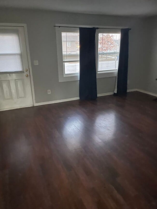 Building Photo - Northwest Rochester Minnesota, 3bedroom 2b...