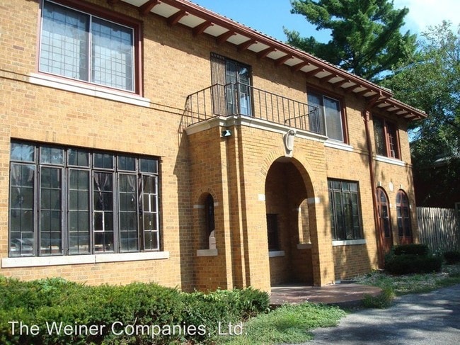 Building Photo - 9 br, 4 bath House - 1004 S. Lincoln