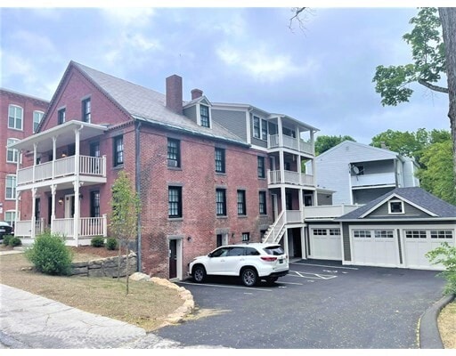 Building Photo - 41 Summer St