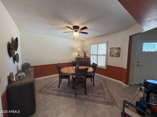 Building Photo - 16425 N Orchard Hills Dr