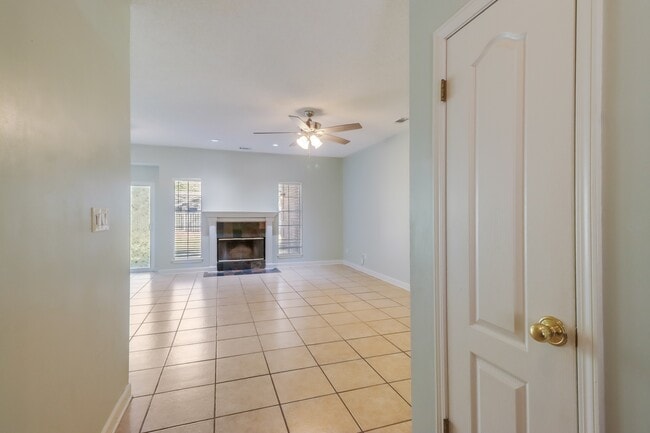 Building Photo - 9524 Pointe Aux Chenes Rd