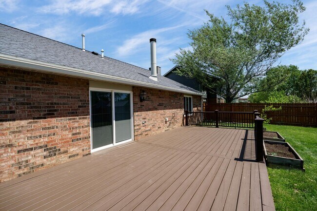 Building Photo - 6214 Shull Rd