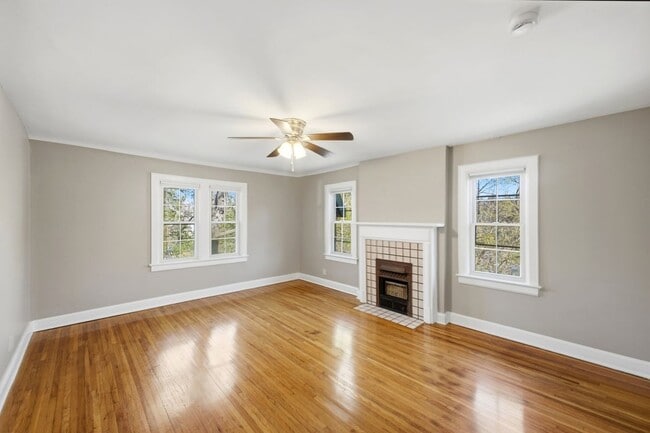 Building Photo - 25 W Tulane Rd