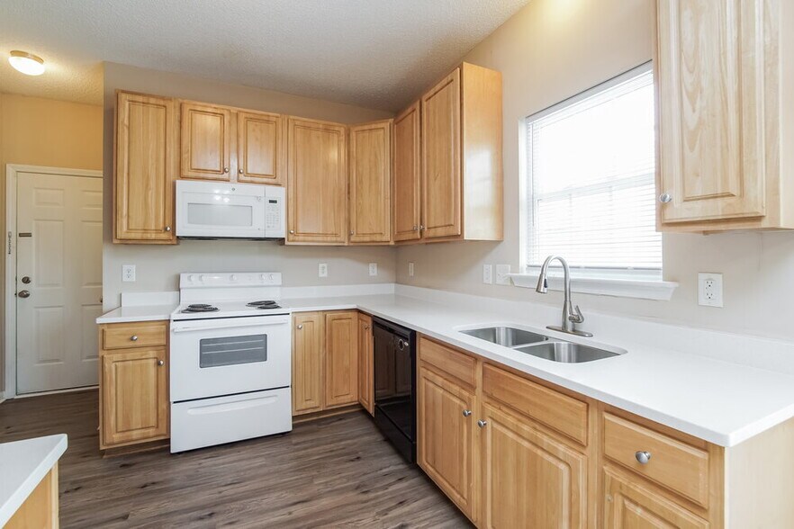 Building Photo - 7032 Paint Rock Ln