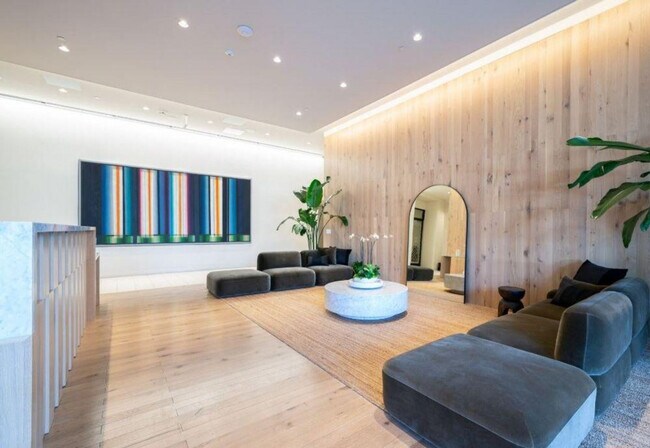 Building Photo - 1380 N California Blvd