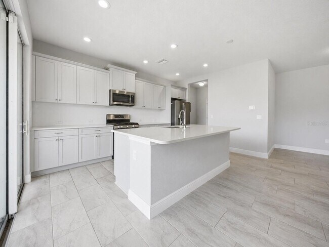 Building Photo - 11118 Sand Pine Ln