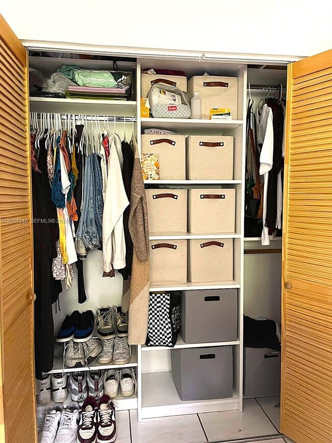 Building Photo - 520 NW 109th Ave