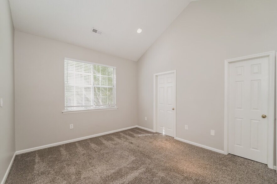 Building Photo - 7437 Reedy Creek Rd