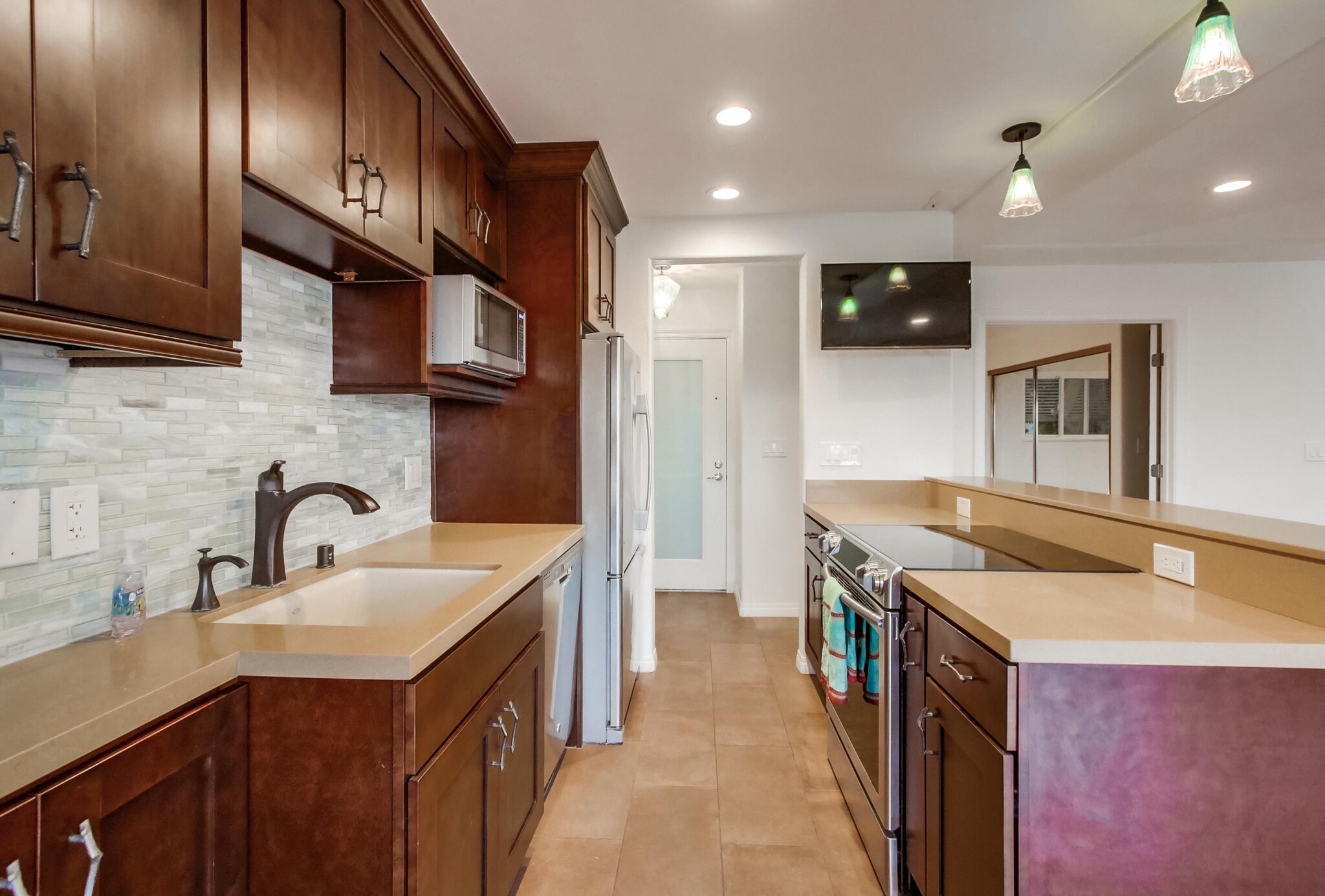 Building Photo - 3997 Crown Point Dr