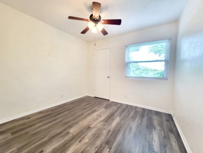 Building Photo - 4431 Whispering Valley Dr