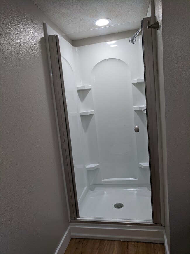 Building Photo - 1213 1st Ave NE