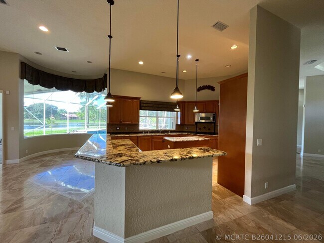 Building Photo - 7724 NW 47th Dr