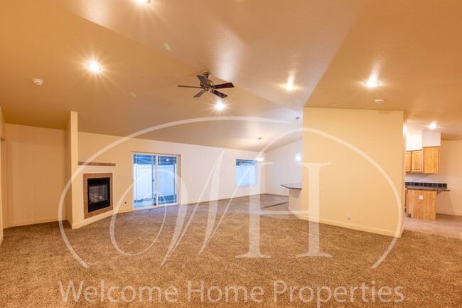 Building Photo - Spacious Home with Vaulted Ceilings