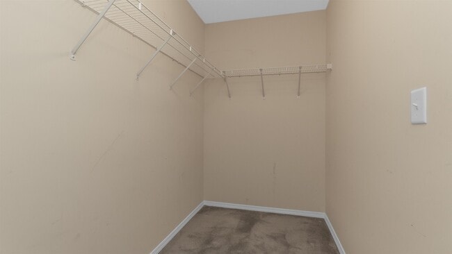 Building Photo - 320 Kiskadee Loop
