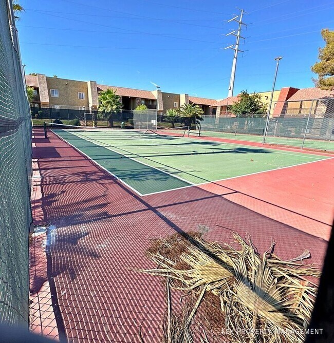 Building Photo - 5080 Indian River Dr