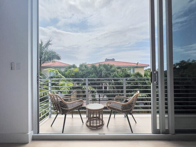 Building Photo - 3118 Elizabeth St