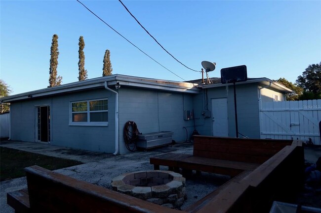 Building Photo - 3713 Benson Ave N