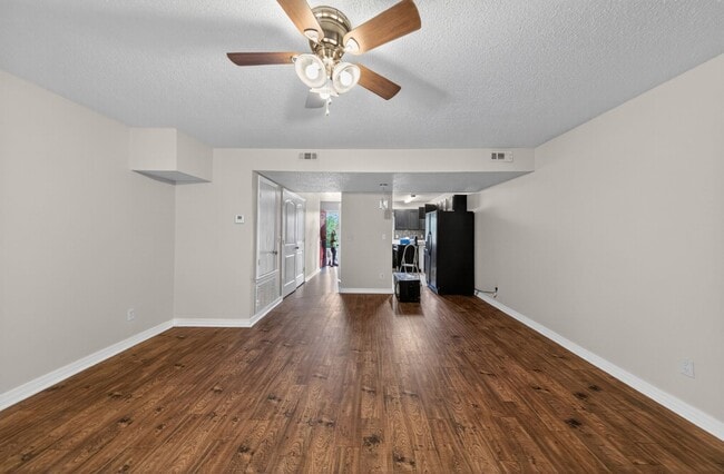 Building Photo - 2456 N Brophy Cir
