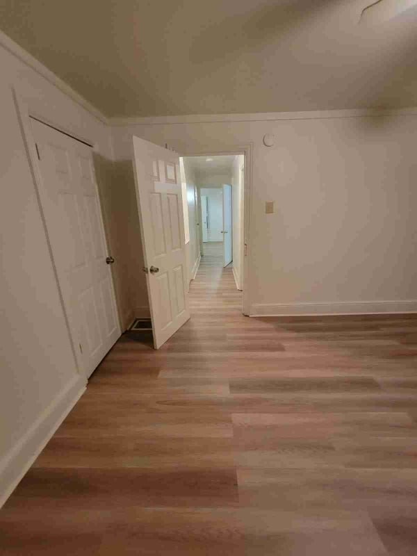 Building Photo - 324 S 4th St