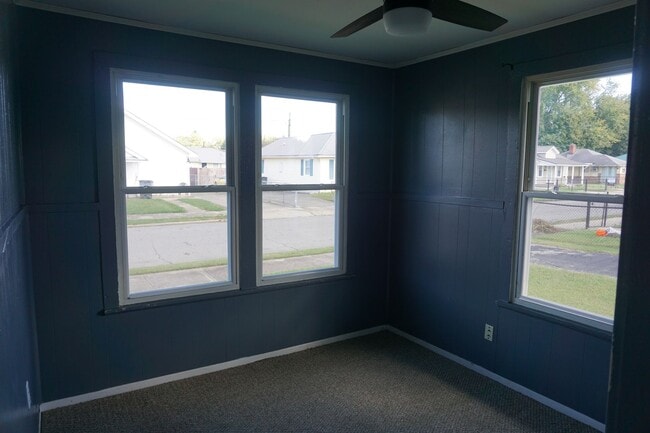 Building Photo - Comfortable One-Level Living in a Prime Location!