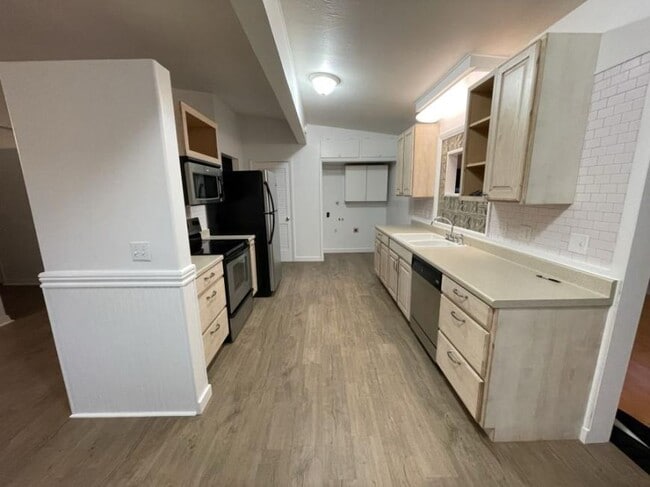 Building Photo - 3 bedroom in Billings MT 59102