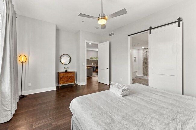 Building Photo - 1224 2nd Ave S