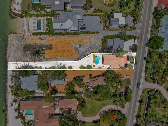 Building Photo - 4051 N Shell Rd