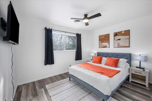 Building Photo - 3007 Burning Oak Dr