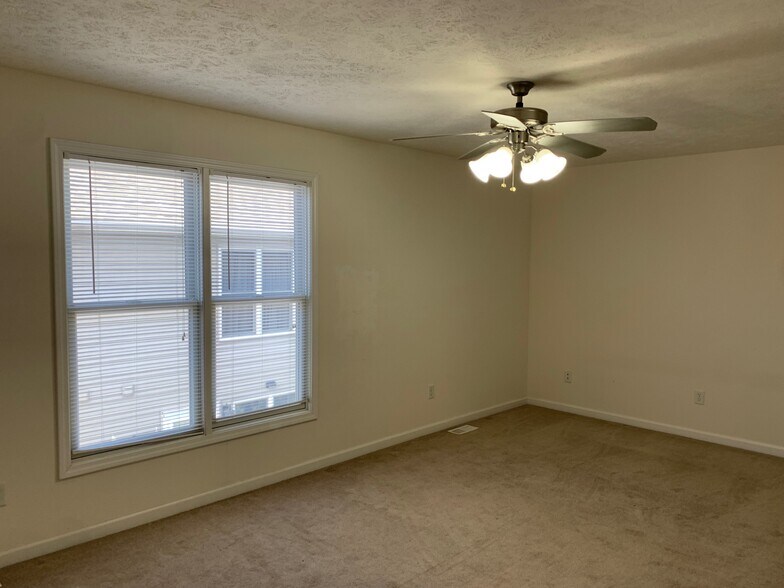 Building Photo - 1108 Lockenvitz Ln