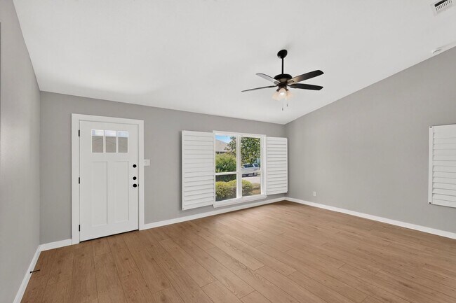 Building Photo - 4420 Seville Ln