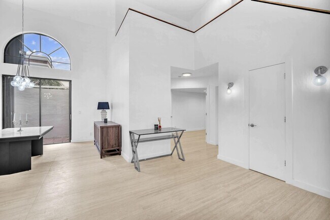 Building Photo - 6438 Via Rosa