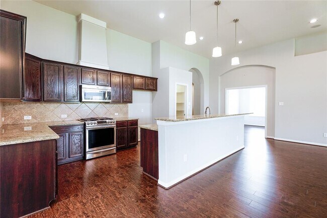 Building Photo - 6011 Watford Bend