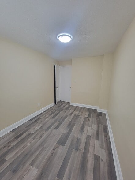 Building Photo - 3226 Westmont Ave