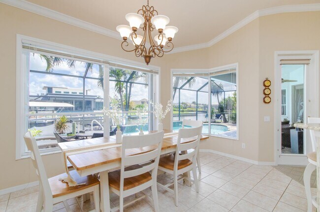 Building Photo - Seabird Villa