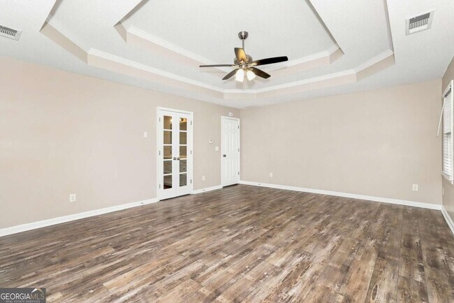 Building Photo - 318 Magnolia Dr