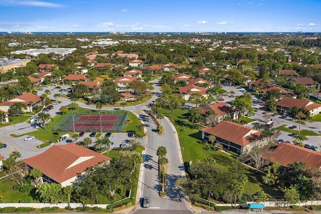 Building Photo - 6532 Chasewood Dr