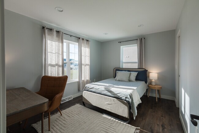 Building Photo - 3062 Barrington Pl