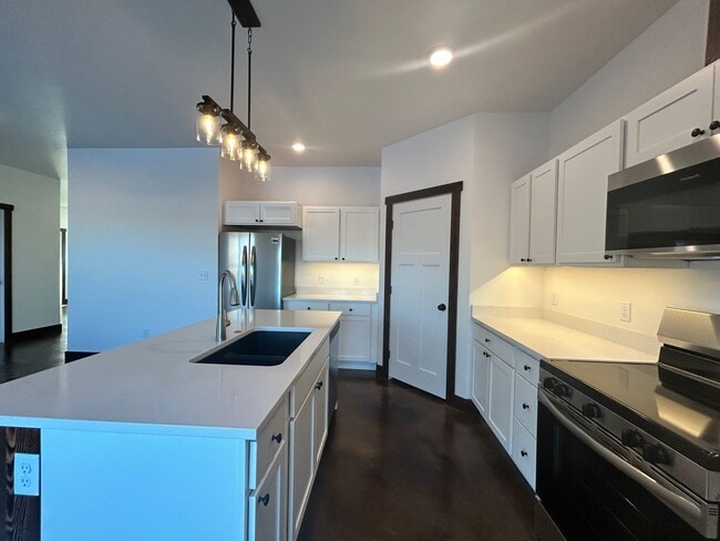 Building Photo - 487 Ashleigh Ln