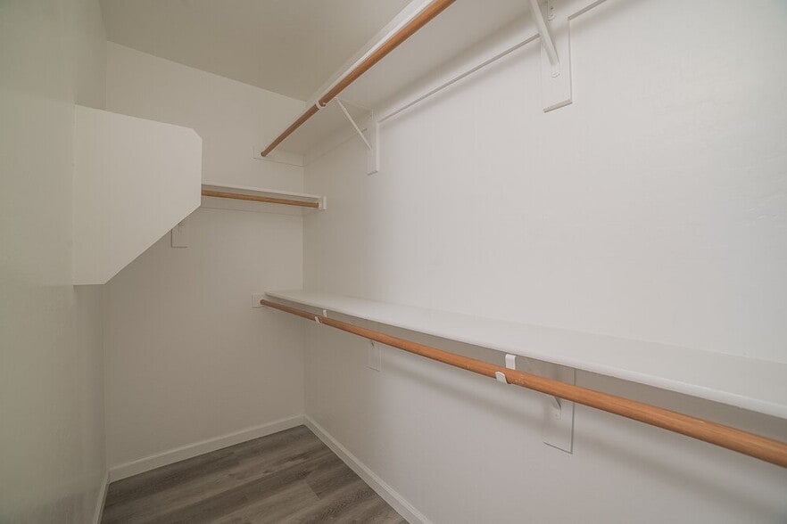 Building Photo - 7496 W Denaro Dr