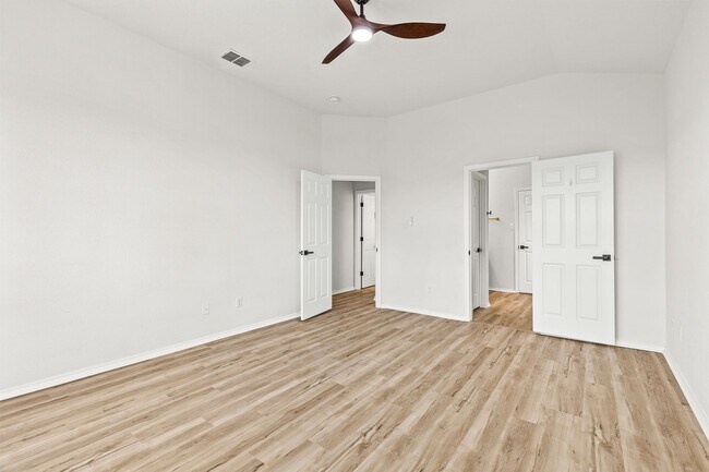 Building Photo - Fabulous 4 Bedroom Home in The Preserve at Indian Springs ~ Hot Tub ~ Great Amenities!