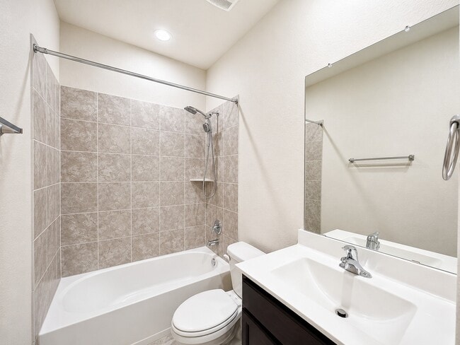 Building Photo - 13821 Rock Island Trl