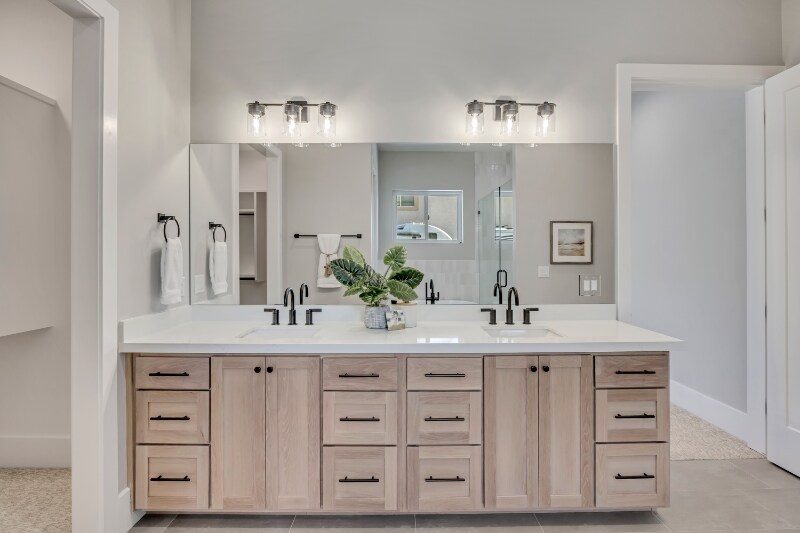 Building Photo - 1452 Meadow Glen Dr