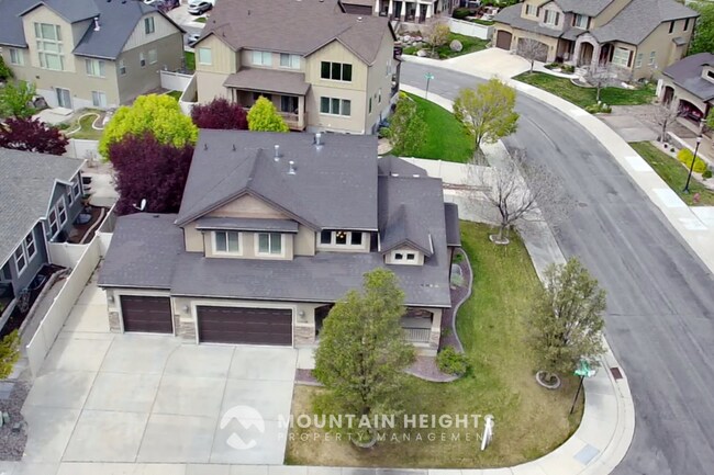 Building Photo - 14638 S Quiet Glen Dr