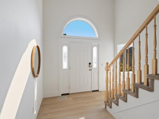 Building Photo - 636 N 1280 E