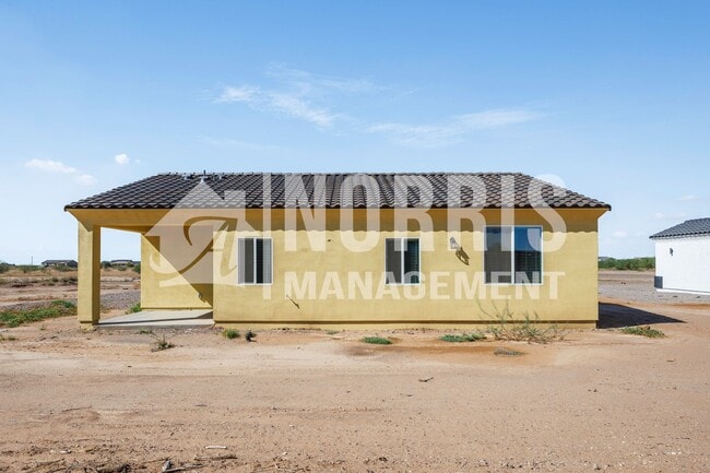 Building Photo - Beautiful Brand New Home with Block Wall