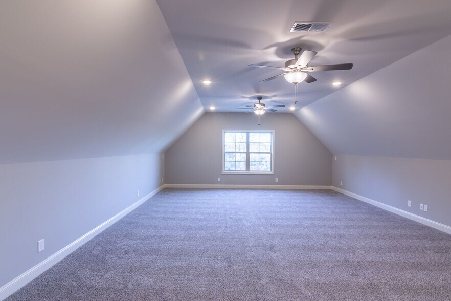 Building Photo - 1031 C P Stewart Blvd