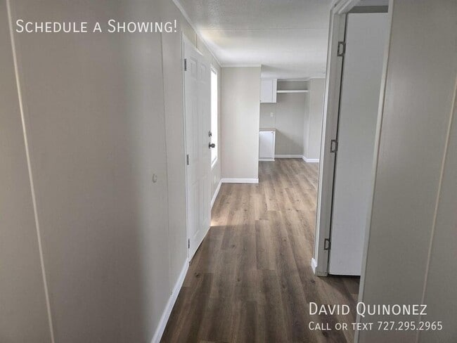 Building Photo - 10 Butler Dr