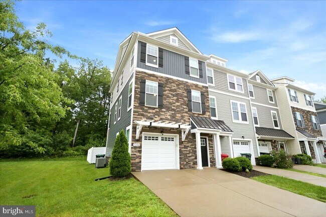 Building Photo - 12260 Haydon Pl